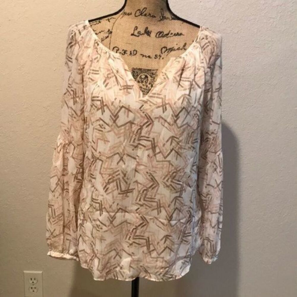Nwt White House Black Market Top